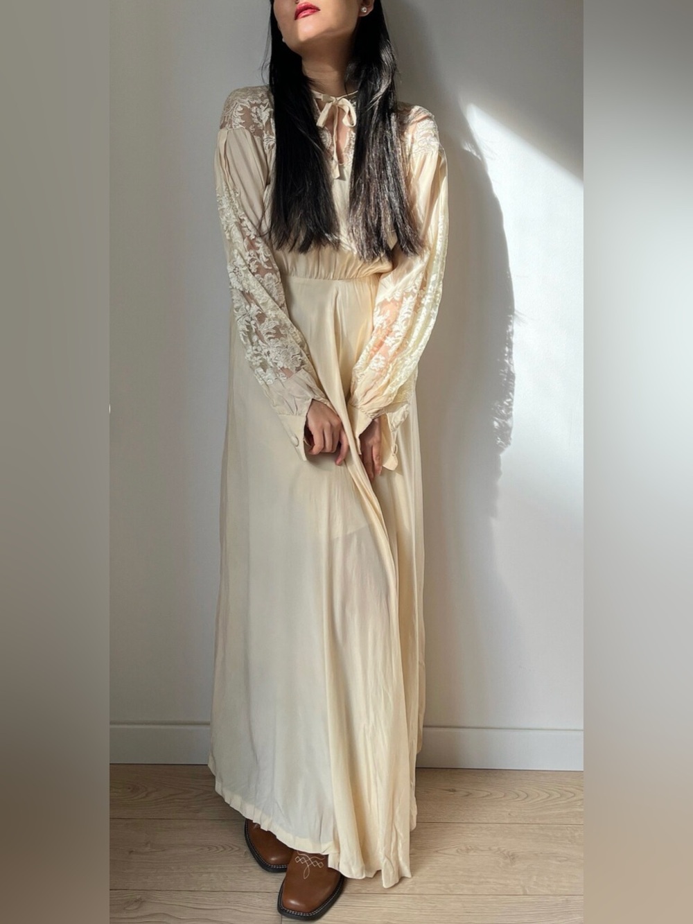 Elegant Antique Vintage 1950’s Cream Lace-Sleeve Liquid Silk Maxi Dress - Picture 8 of 8